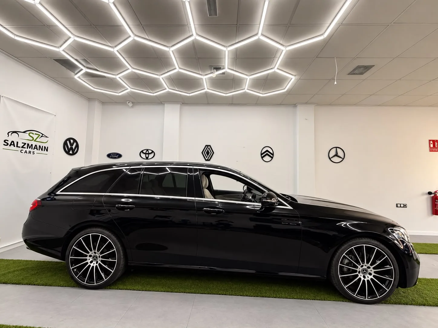 Mercedes-Benz E 200 2021 foto 3
